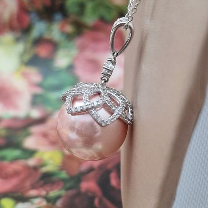 Haliotis Asinina Pink Pearl & Zircon Pendant & 18" Chain Rhodium on 925 Silver