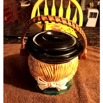 Old Vintage Cookie Jar Colonial Head Jar W/Basket Handle 7" Tall 1950s