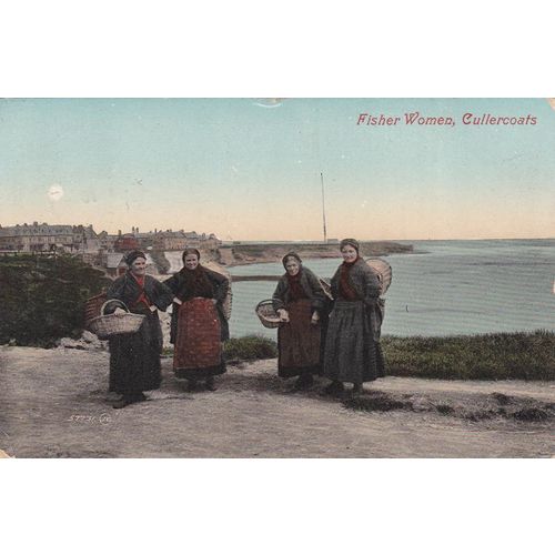 Fisher Women Cullercoats Ethnic Postcard (ETH12242)