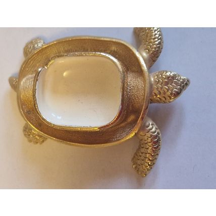 Vintage Turtle Pill Box