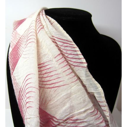 Beautiful Pink and Cream Wave Design Elegant 100% Cotton Scarf / Sarong / Shawl