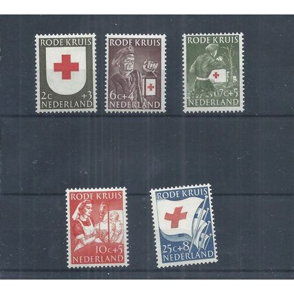 Netherlands stamps. 1953 Red Cross Fund MH SG 769 - 773 CV £23 (AQ236)