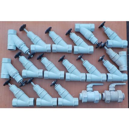 18 - 1 1/2" DIAMETER PLASTIC PLUMBING VALVES. WHICH ENTREPRENEURIAL'S AWAKE