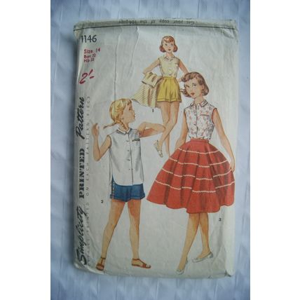 Vintage: Simplicity Pattern No. 1146 blouse, skirt & shorts size 14 bust 32 inch