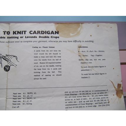 572 Lavenda Knitting Pattern Ladies Raglan Long sleeve Cardigan DK 34-38 ins