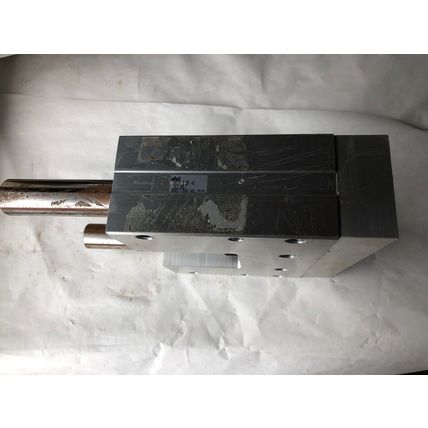 new PHD SKD76 X 50-H1,PNEUMATIC METRIC SLIDE CYLINDER GUIDE,05671356-01 SLD,HC