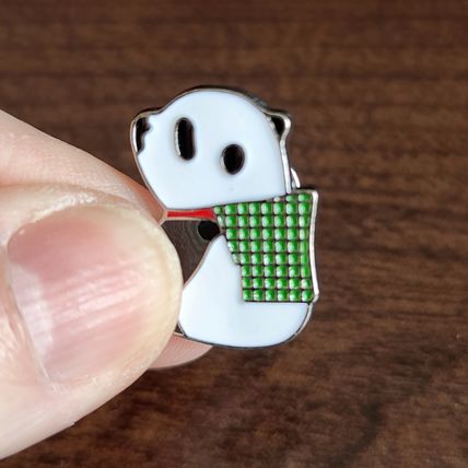 Panda Pin Badge Enamel 2.2 cm x 1.6 cm Fun Comic Animal Fun Collectable BA212