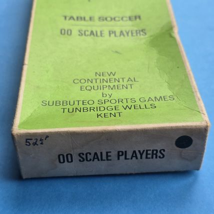Subbuteo HW TEAM QPR COMPLETE SET NUMBER 11 READING MORTON QPR