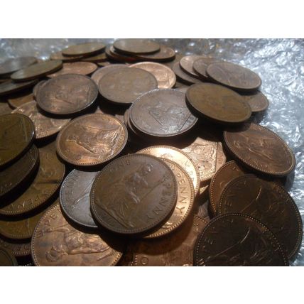 Bulk lot of Elizabeth II pennies -150 coins.
