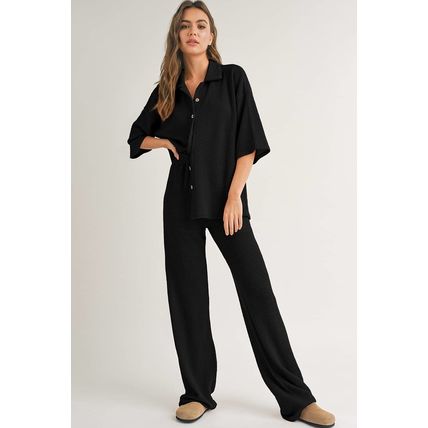 Black Solid Color Textured Buttoned Shirt and Casual Pants Set