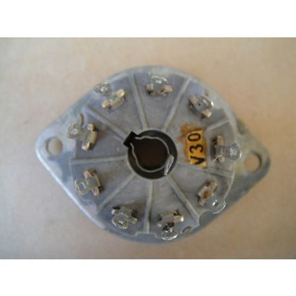 Clix B9G Chassis Mount Hard Plastic Valve / Tube Socket - Silver Plated Contacts