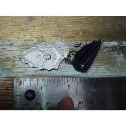 UNIQUE VTG "Ad Jesum Per Mariam" Large Jesus Christ & Mary Badge Brooch Medal