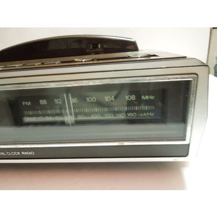 Radio Shack Chronofone cordless electronic telephone digital clock radio ET-380