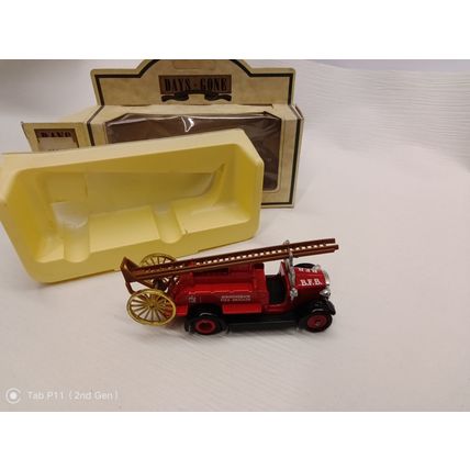 LLEDO DAYS GONE 1934 DENNIS FIRE ENGINE ( PRE-OWNED)