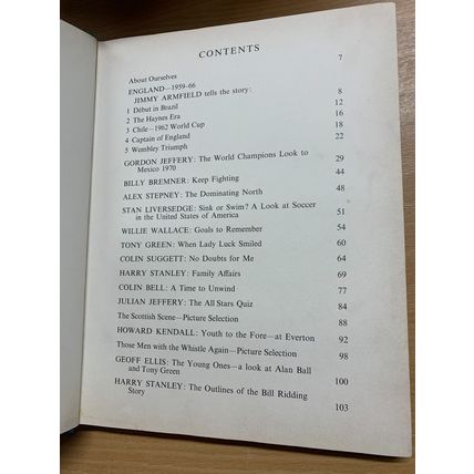 1969 "THE ALL STARS FOOTBALL BOOK No.9" UK SOCCER ANNUAL HARDBACK BOOK (P4)