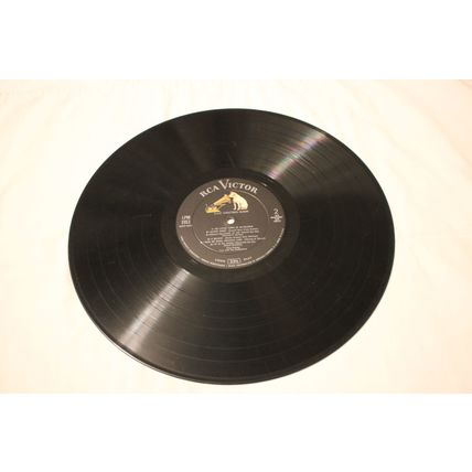 Elvis Presley LP with Original Company Record Sleeve-ELVIS’ CHRISTMAS ALBUM