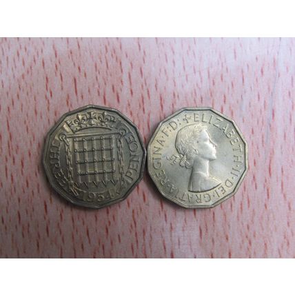 GB 1954 Elizabeth II Brass Threepence 3d Coin High Grade AU