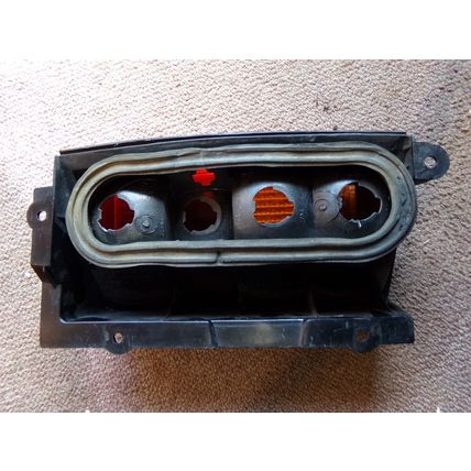 1984 - 1996 Jeep Cherokee Tail Light Assy OEM LH 8956000121 85 86 87 88 89