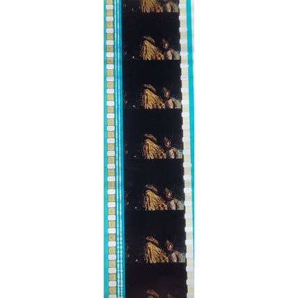 Pk GEB - L - MIX - A 002b . 1 STRIP OF 5 - 35MM FILM CELLS. ( )