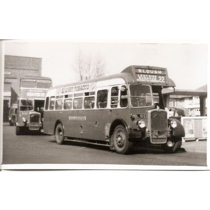 Black & White Photograph of Thames Valley Traction Co. Ltd. - DBL 165