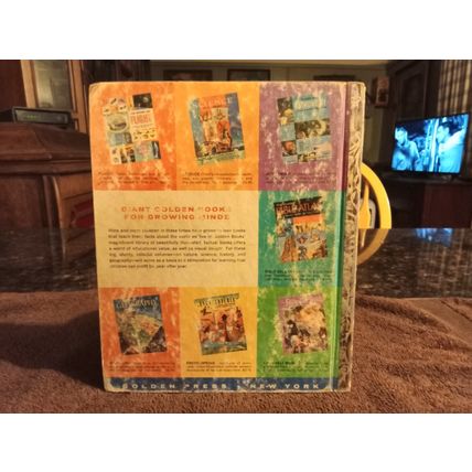 Little Golden Book Yogi Bear Our Hero By S Quentin Hyatt 5.5 fine- Shape 1960