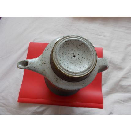 PURBECK POTTERY POOLE / PORTLAND COFFEE JUG (19/01)