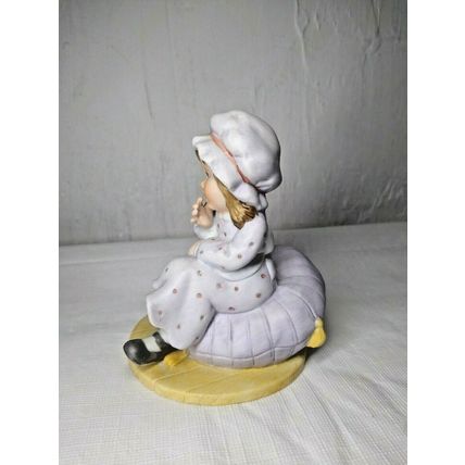 Little Miss Muffet Figurine "The Good Co." Adorable Collectible! NIB Never Displ