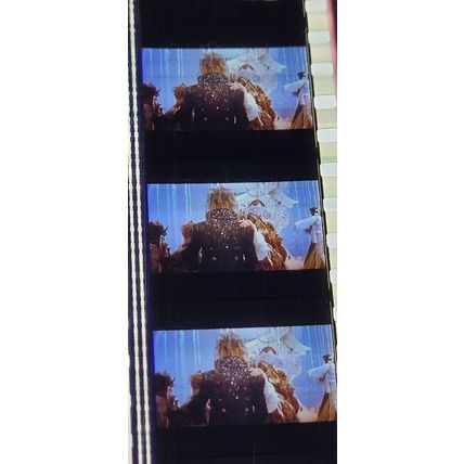 Labyrinth. Pk VZA - b036J. - 1 STRIP OF 5 - 35MM FILM CELLS