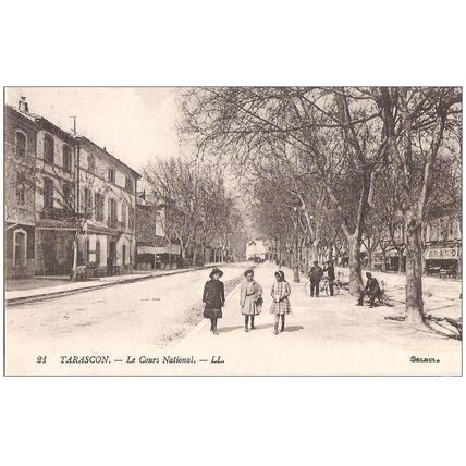13 - Tarascon - Le cours National