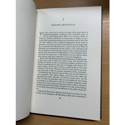 1976 FOLIO SOCIETY ANTHONY TROLLOPE "THE WARDEN" FICTION BOOK & SLIPCASE (P4)