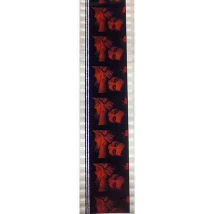 Dracula . Pk RED - A017q . 1 STRIP OF 10 - 35MM FILM CELLS