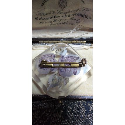 VINTAGE Pretty Clear Lilac & Pale Green Reversed Carved Lucite Floral BROOCH