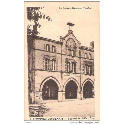 47 - Tournon D'Agenais - l'hôtel de ville