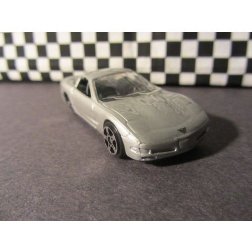 Maisto 1/64 Scale 1997 Chevy Corvette in Silver