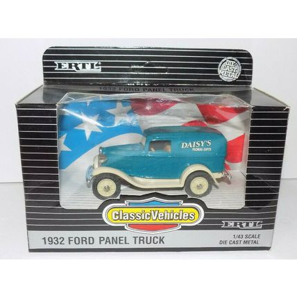 ERTL Classic Vehicles 1932 Ford Panel Truck Daisy's Floral Gifts 1:43