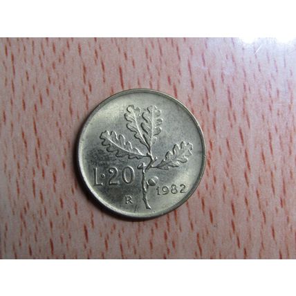 Italy 1982 20 Lire Coin