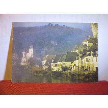LA ROQUE GAGEAC, DORDOGNE, FRANCE used postcard 1985 postmark =
