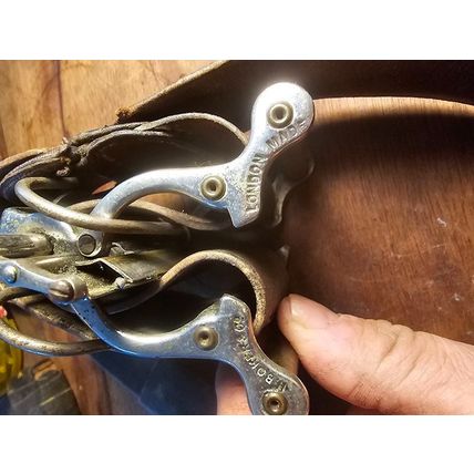 Vintage shaving blades belt shaperener boker