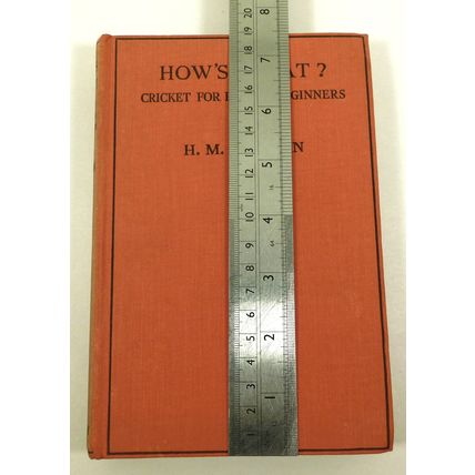 HOW'S THAT Little Book On Cricket For Boys And Beginners 1937 Herman HB Illustd