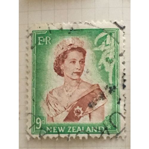 New Zealand QEII 1954 9d Brown & Green Used SG 731 postage stamp queen elizabeth