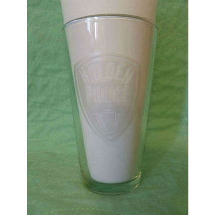 HOLDEN MASSACHUSETTS POLICE HEAVY PINT GLASS TUMBLER with POLICE PATCH LOGO