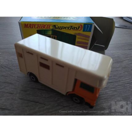 Matchbox No17 Horsebox Trucks & replica boxes