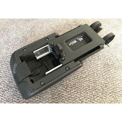 ASTRA J Mk6 Leather EXTENDING ARMREST from 2015 car pt no 200329800 with hinge