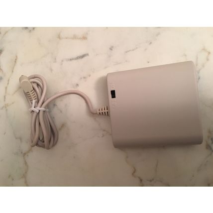 Battery powered connector for Avent Breastpump