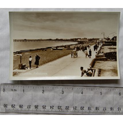 vintage postcard Felixstowe, Promenade