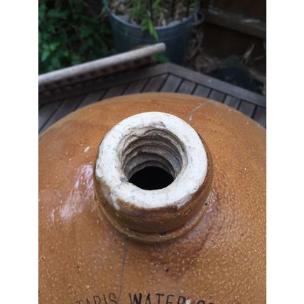 Salutaris Water Co Ltd London SW10 Large Stoneware Flagon