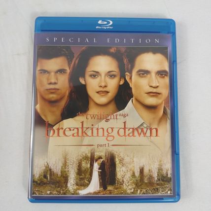 The Twilight Saga - Breaking Dawn Part 1 - 2011 - Rated PG/13 - Blu/ray DVD