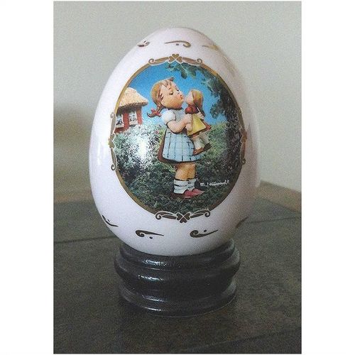 Porcelain egg Kiss Me 1994 M. I. Hummel Danbury Mint vintage collectible