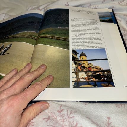 Rijeka - an inexhaustible source, By Petar Trinajstic. Hardback 1999
