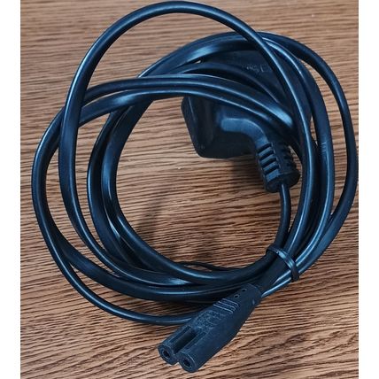 Mains cable 1.8m C7 IEC "8" plug and UK 13A plug 3A Fuse for amplifier etc 1 off